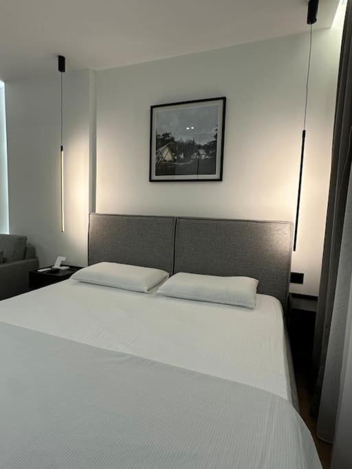 Elegant Studio - Tirana City Center Luaran gambar